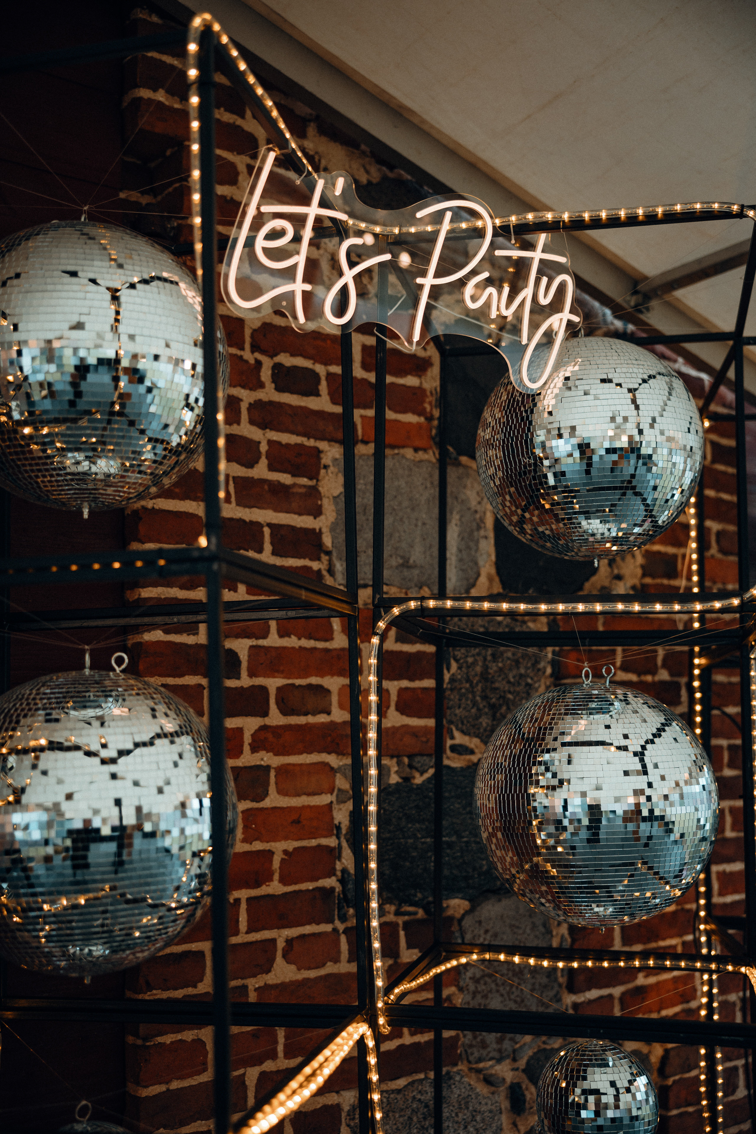 Diskopallidega fotoseina rent